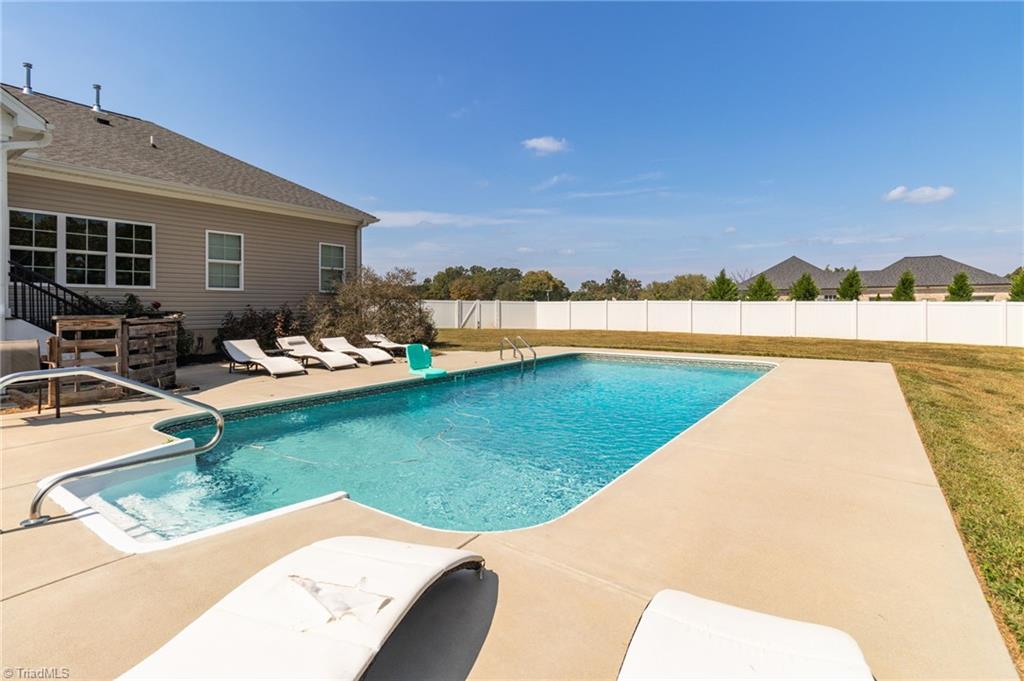 5484 Friendship Ledford Road Winston-Salem, NC 27107 - Photo 31 of 40