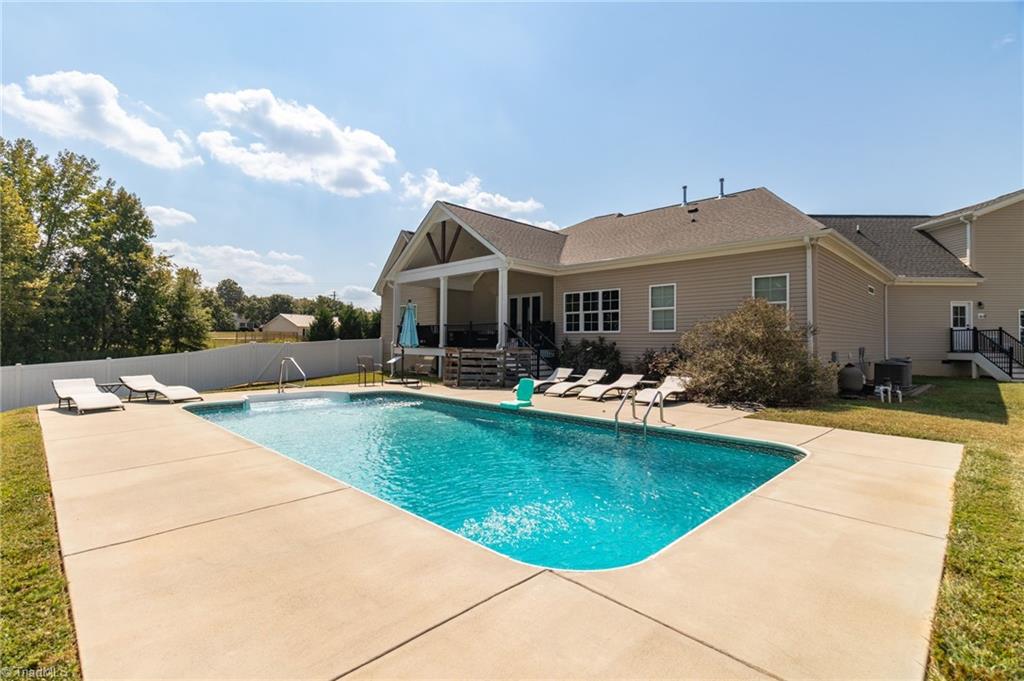 5484 Friendship Ledford Road Winston-Salem, NC 27107 - Photo 32 of 40