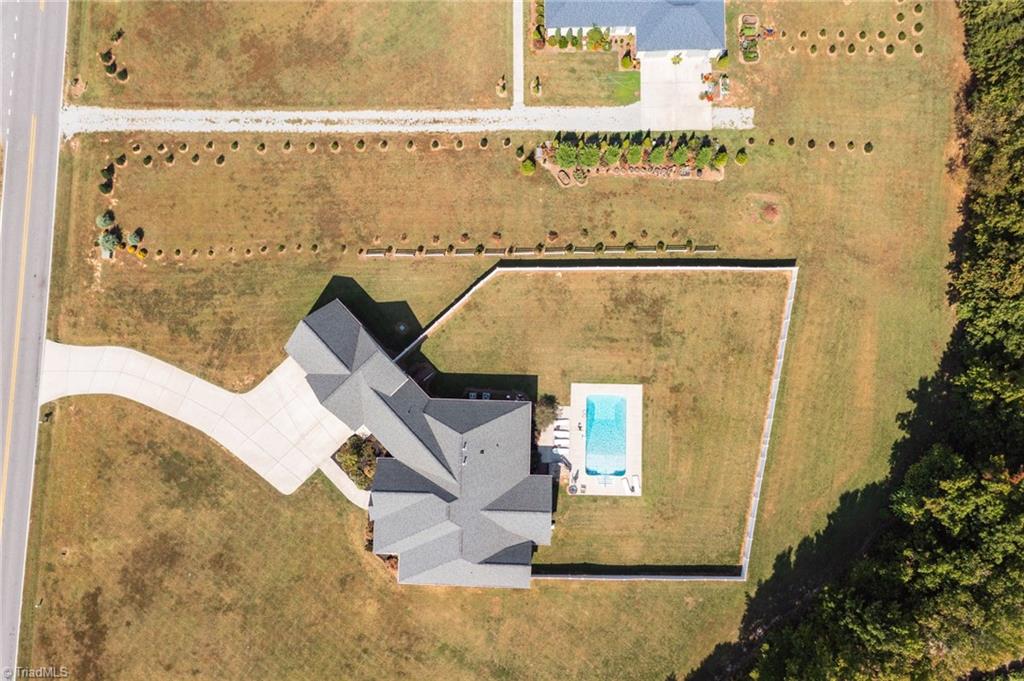 5484 Friendship Ledford Road Winston-Salem, NC 27107 - Photo 34 of 40