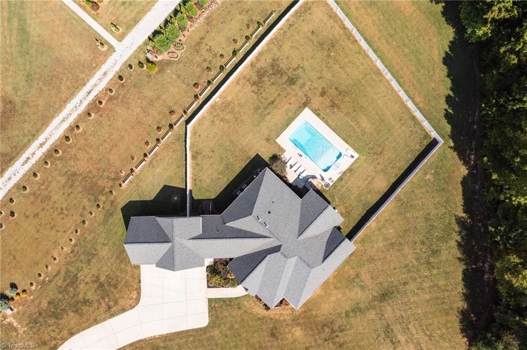 5484 Friendship Ledford Road Winston-Salem, NC 27107 - Photo 35 of 40