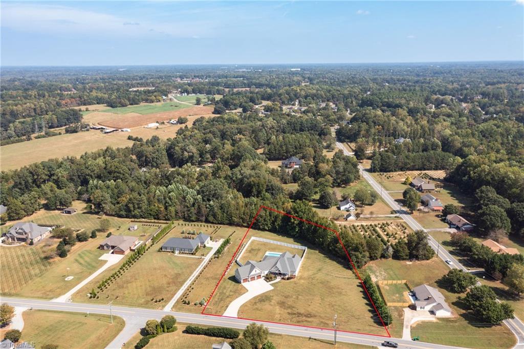 5484 Friendship Ledford Road Winston-Salem, NC 27107 - Photo 36 of 40