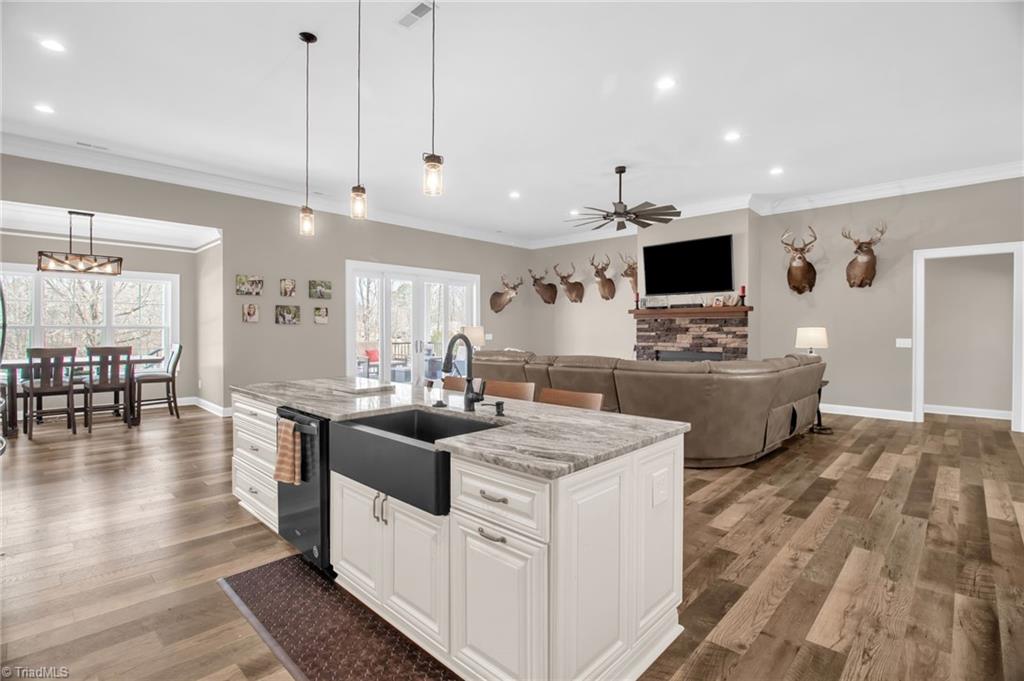 5484 Friendship Ledford Road Winston-Salem, NC 27107 - Photo 6 of 40