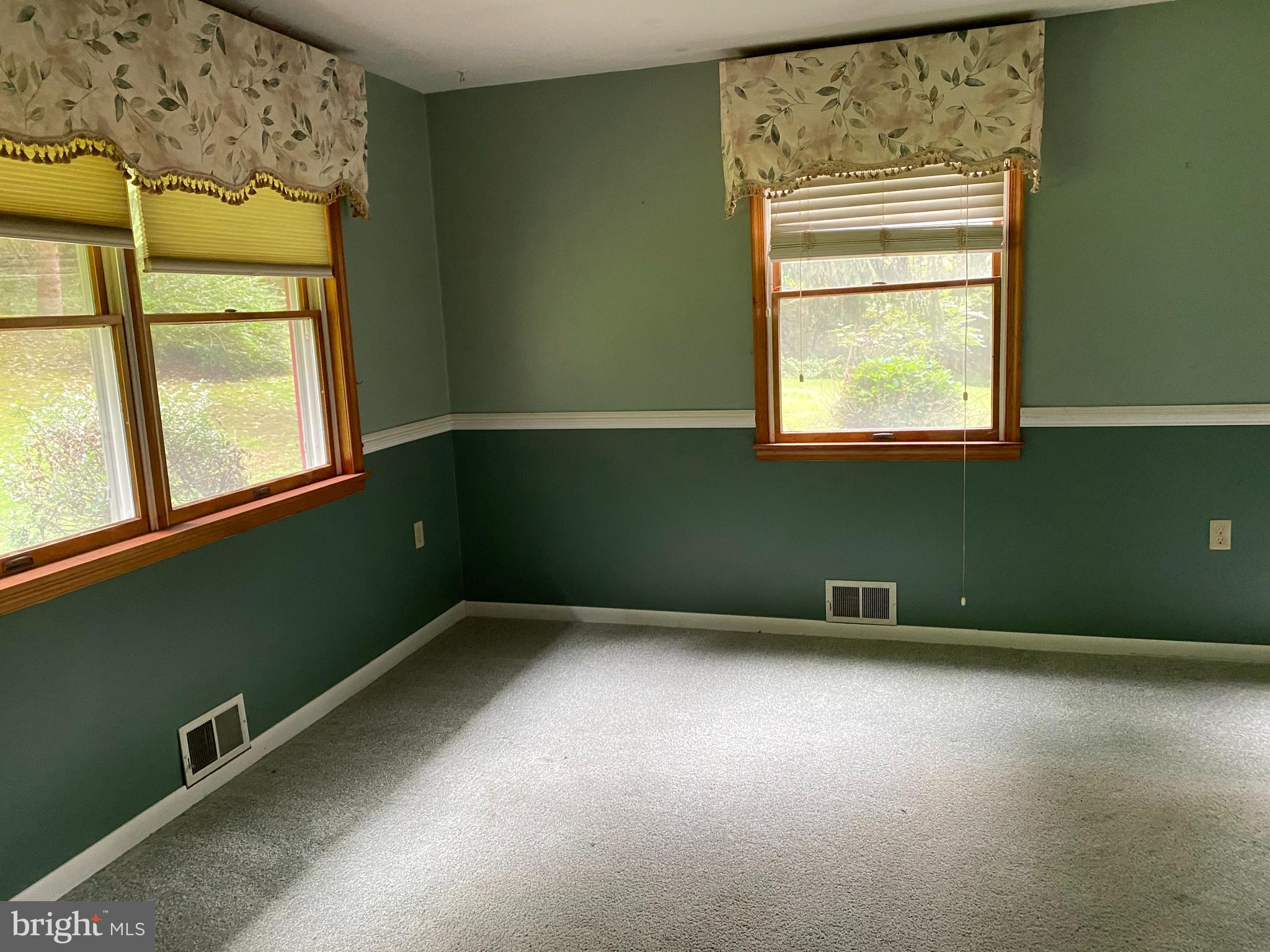 1099 Hollow Road Delta, PA 17314 - Photo 12 of 43 Gallery Image 12