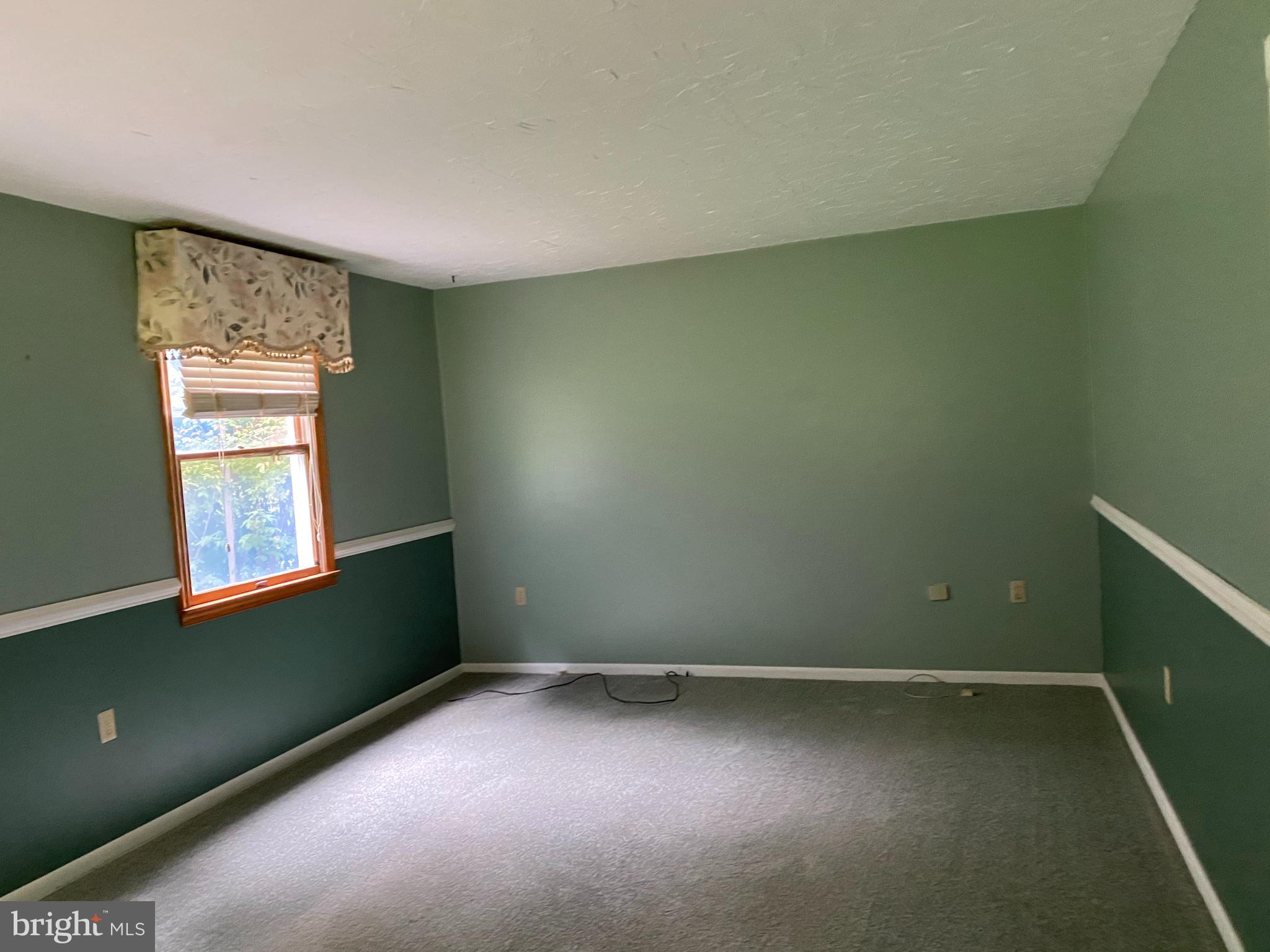 1099 Hollow Road Delta, PA 17314 - Photo 13 of 43 Gallery Image 13