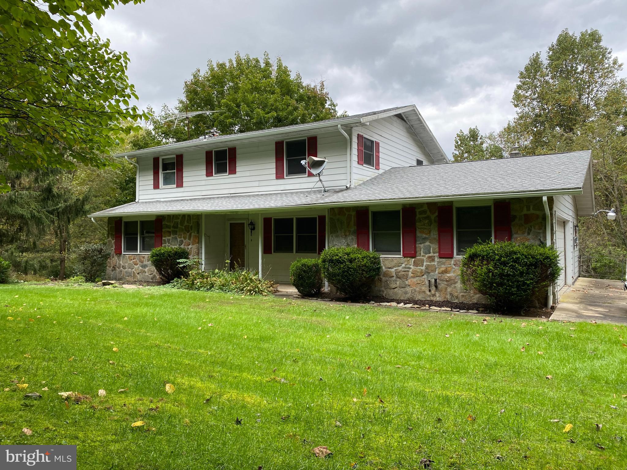 1099 Hollow Road Delta, PA 17314 - Photo 2 of 43 Gallery Image 2