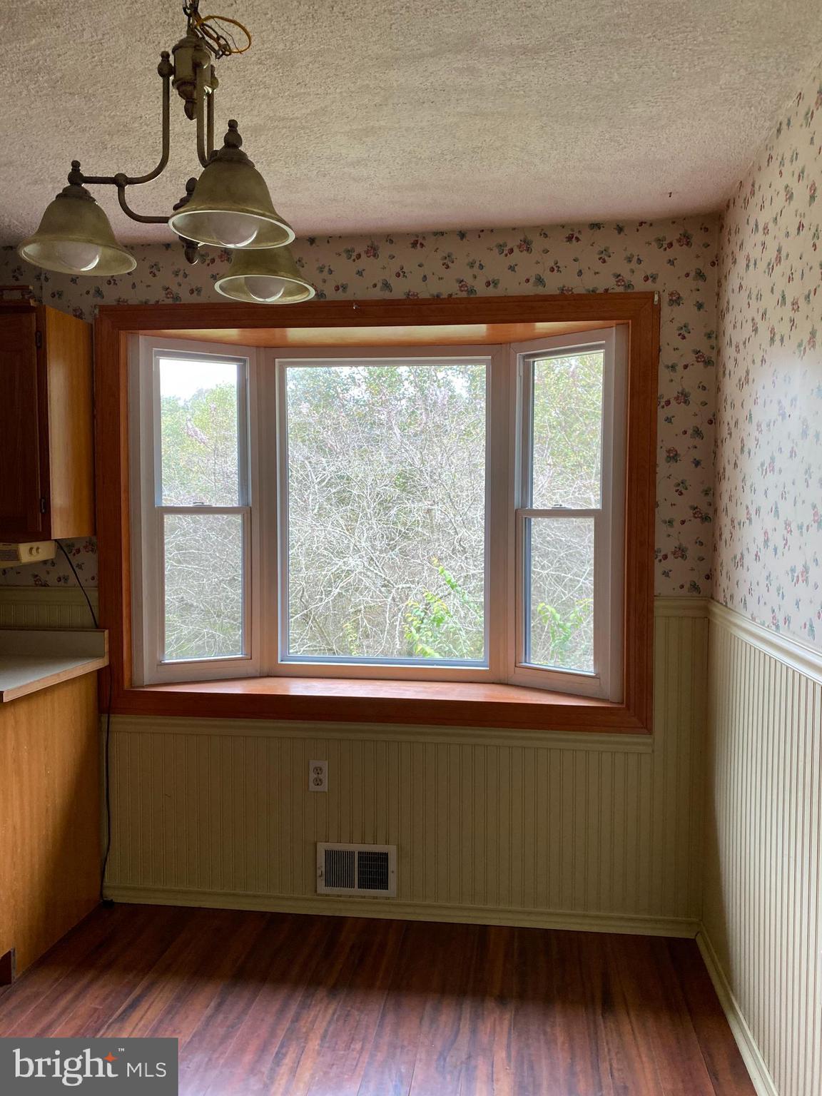 1099 Hollow Road Delta, PA 17314 - Photo 6 of 43 Gallery Image 6
