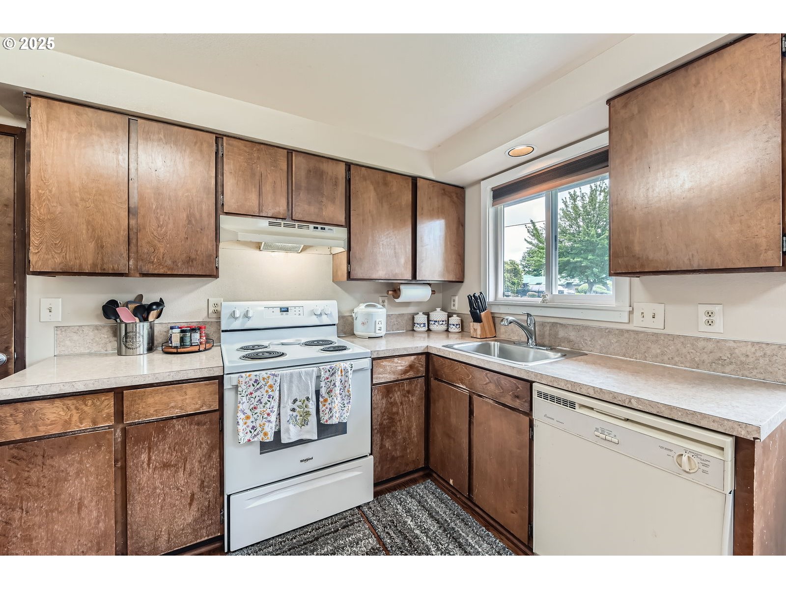 617 Northwest Fariss Road Gresham, OR 97030 - Photo 11 of 28