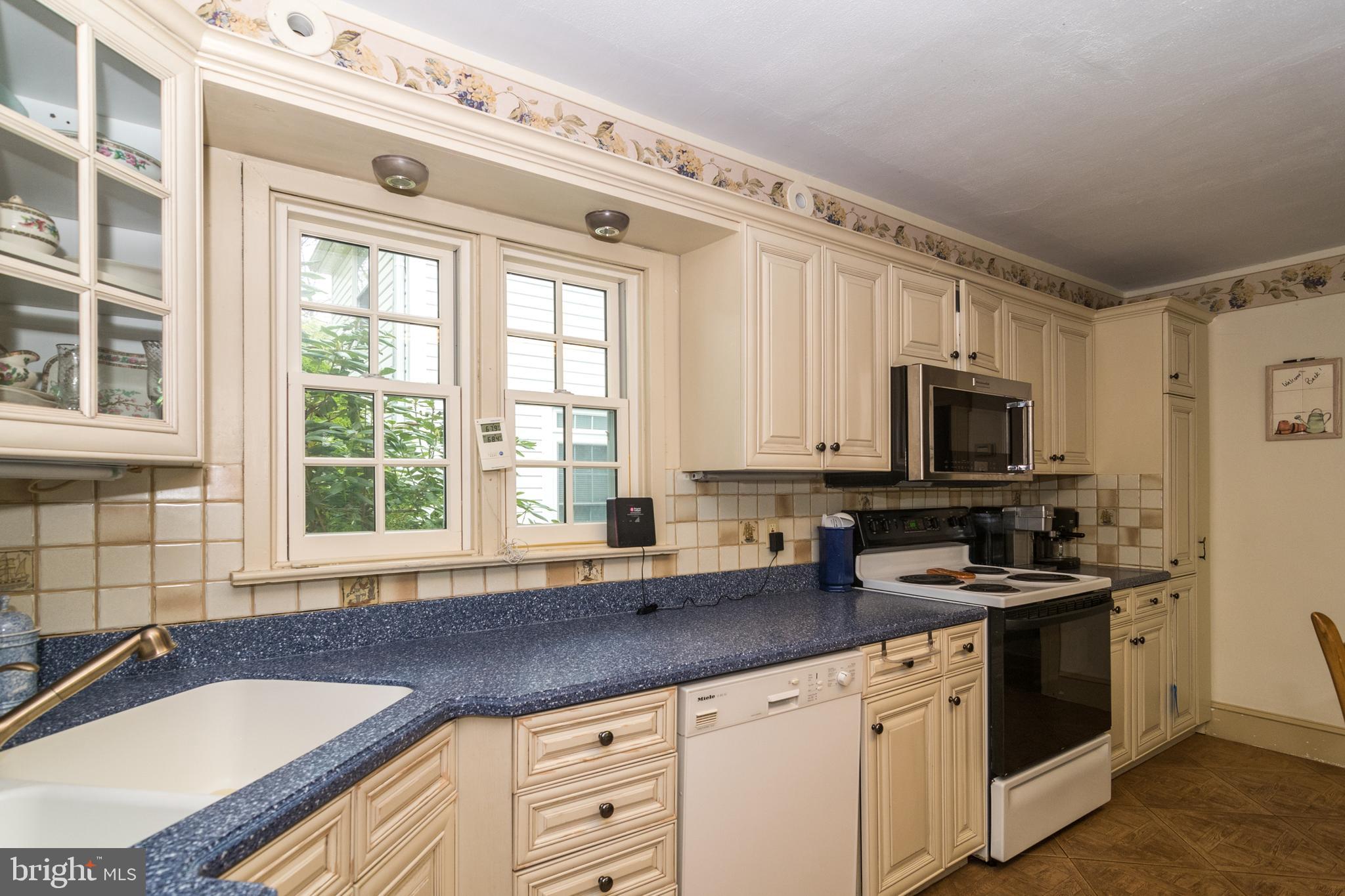 306 Stout Road Ambler, PA 19002 - Photo 17 of 32