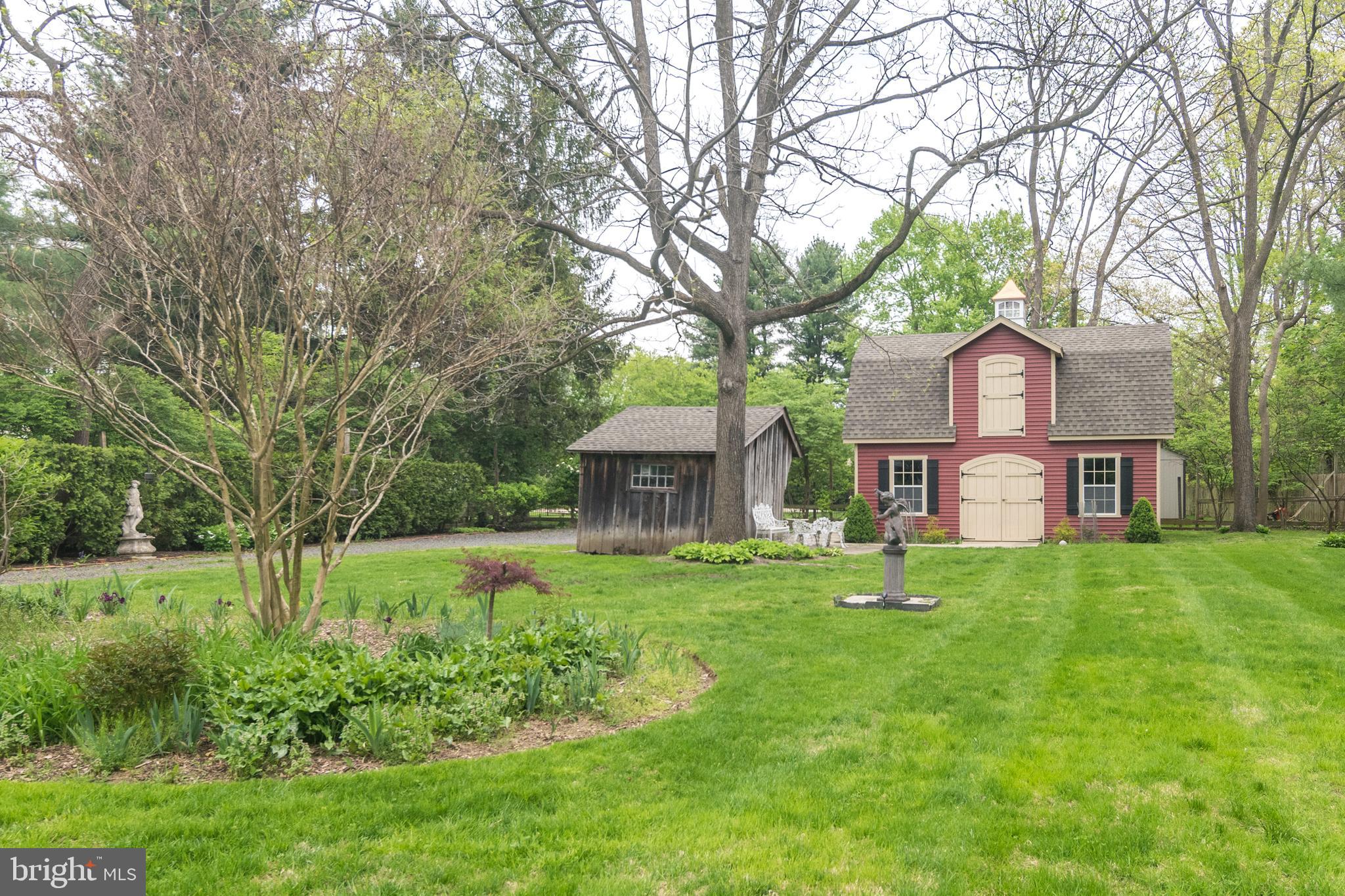 306 Stout Road Ambler, PA 19002 - Photo 3 of 32