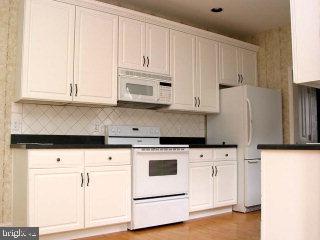 1020 Olympia Street Lititz, PA 17543 - Photo 3 of 4