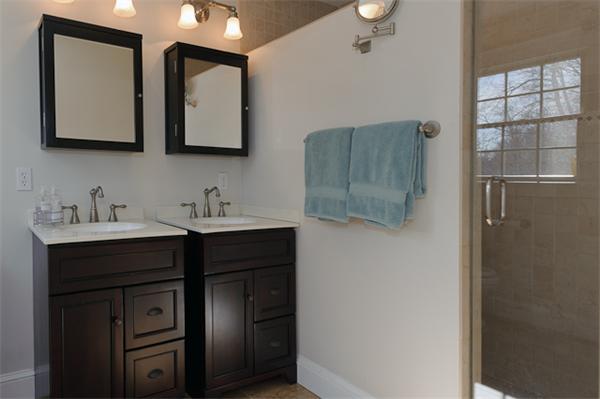 11 Stoddard Road Hingham, MA 02043 - Photo 17 of 22 Gallery Image 17