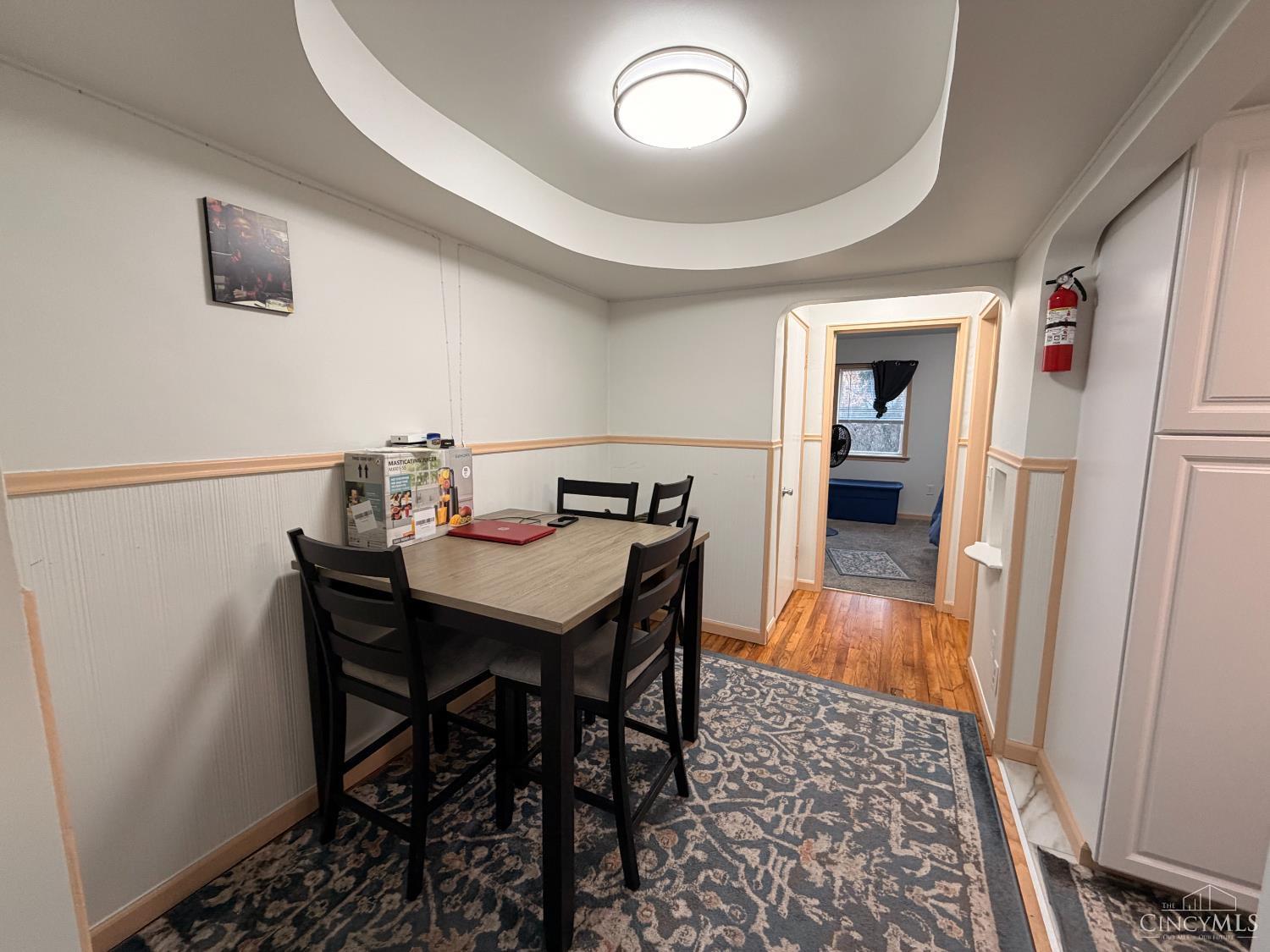 1589 Summit Road Cincinnati, OH 45237 - Photo 4 of 36