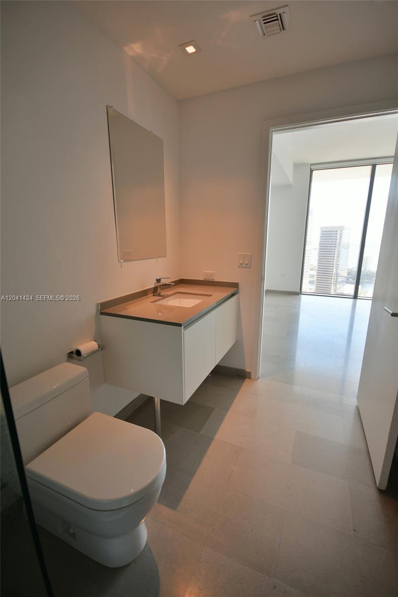88 Southwest 7th Street, Unit 3309 Miami, FL 33130 - Photo 23 of 50