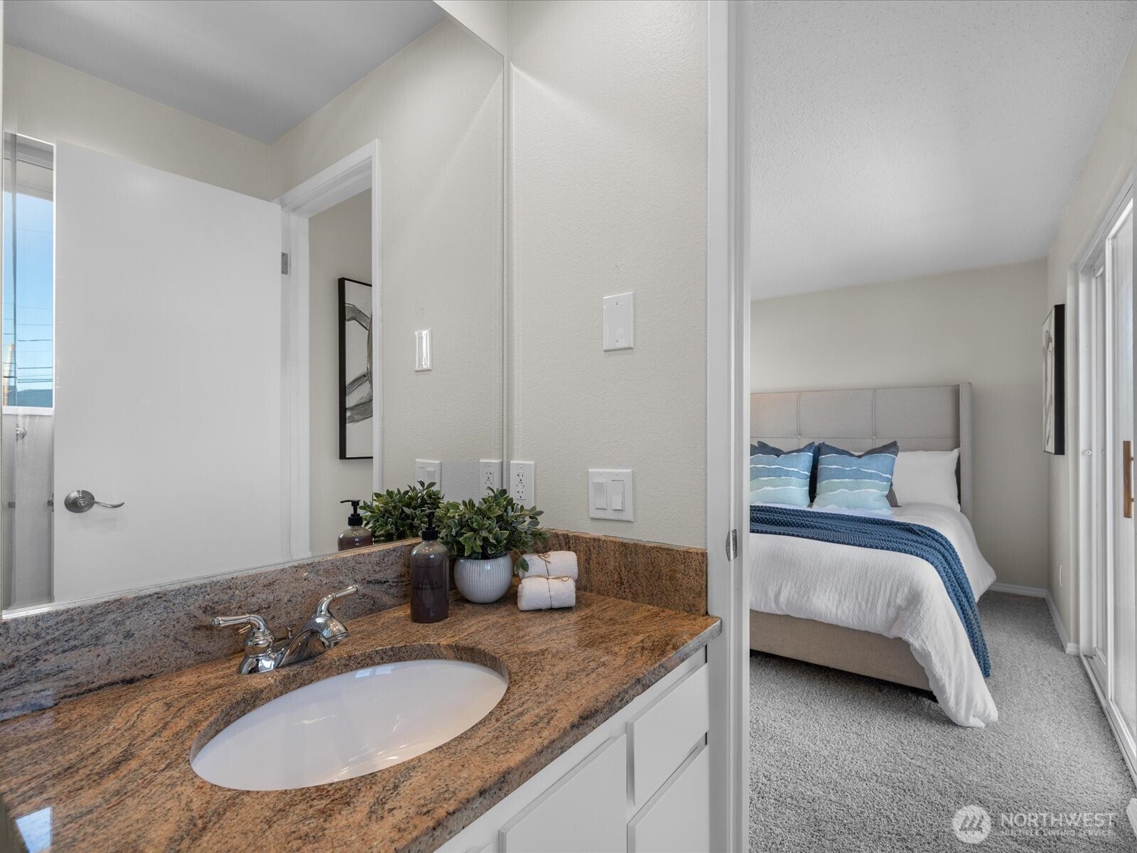3420 West 3rd Street Anacortes, WA 98221 - Photo 14 of 40