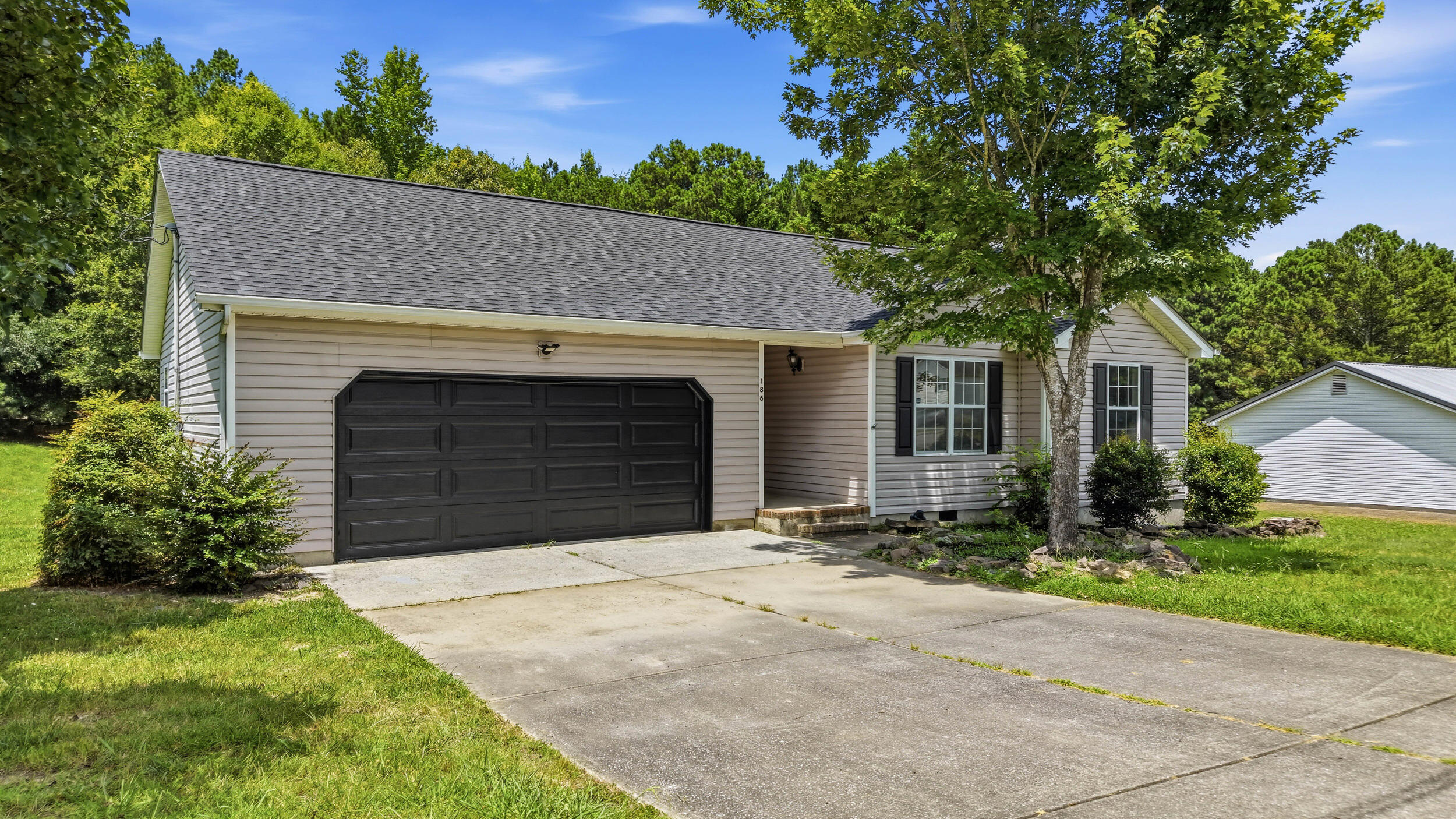186 Rodeo Drive Rock Spring, GA 30739 - Photo 2 of 28 186 rodeo dr-2