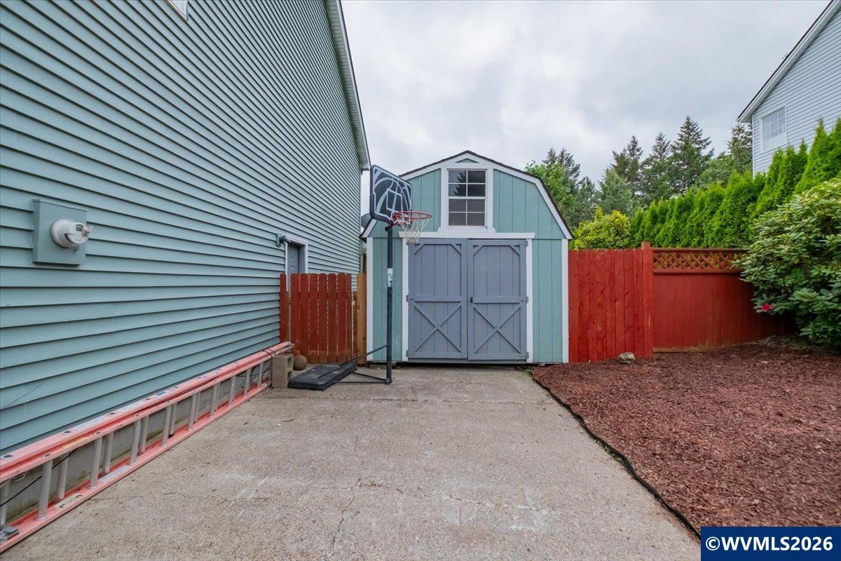 1789 Southwest Boxwood Lane Dallas, OR 97338 - Photo 44 of 50 Gallery Image 44
