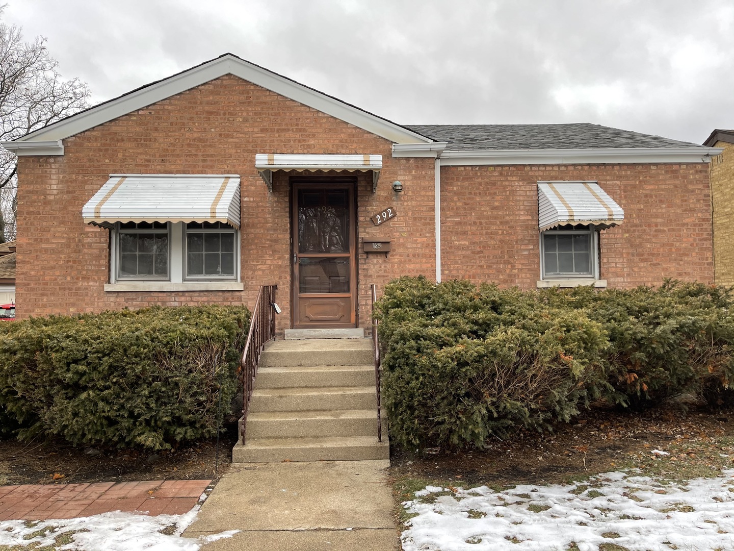 292 East Quincy Street Riverside, IL 60546 - Photo 2 of 22
