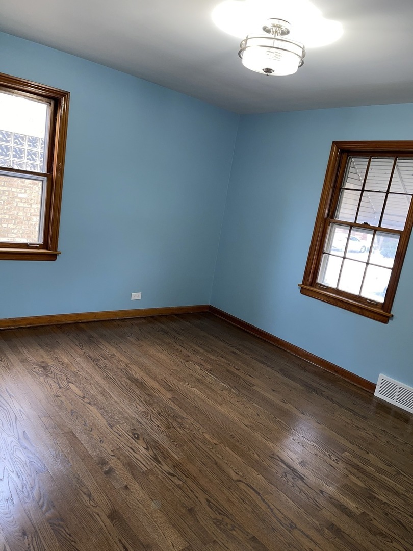 292 East Quincy Street Riverside, IL 60546 - Photo 15 of 22