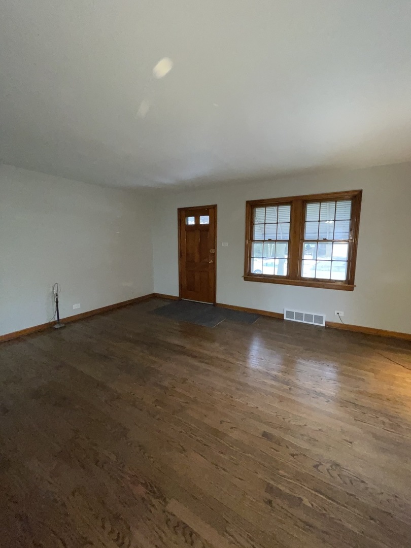 292 East Quincy Street Riverside, IL 60546 - Photo 8 of 22