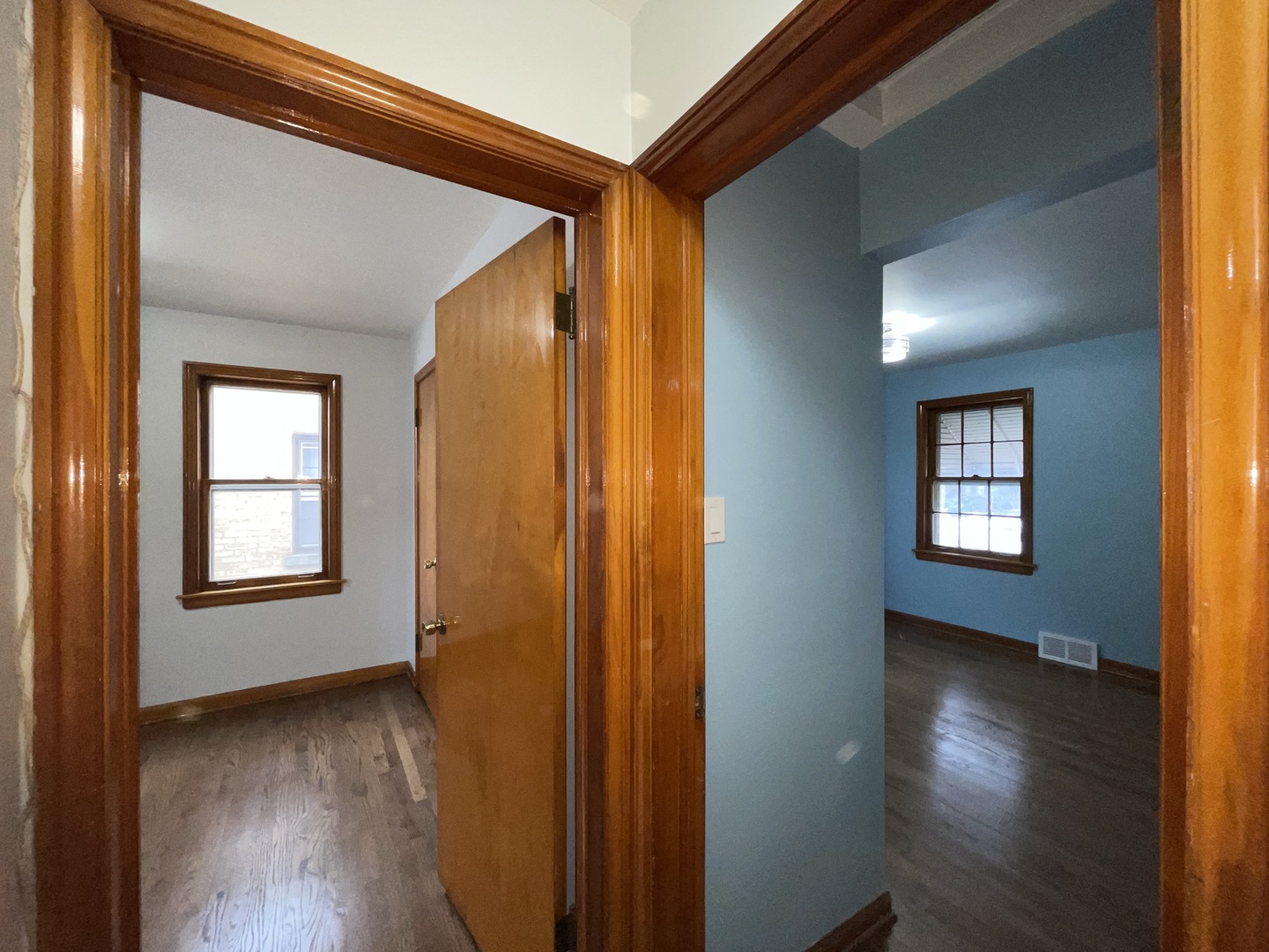 292 East Quincy Street Riverside, IL 60546 - Photo 9 of 22