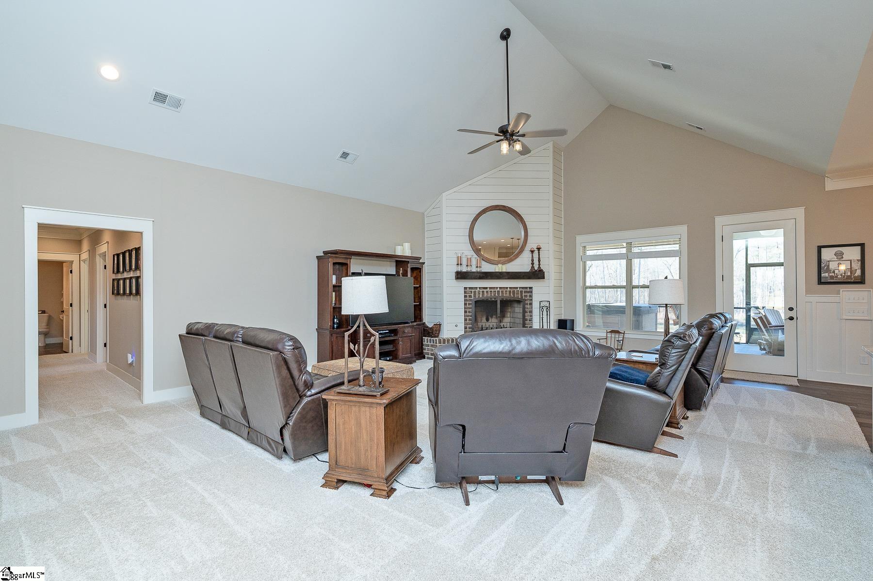 4034 Greenpond Road Gray Court, SC 29645 - Photo 14 of 47