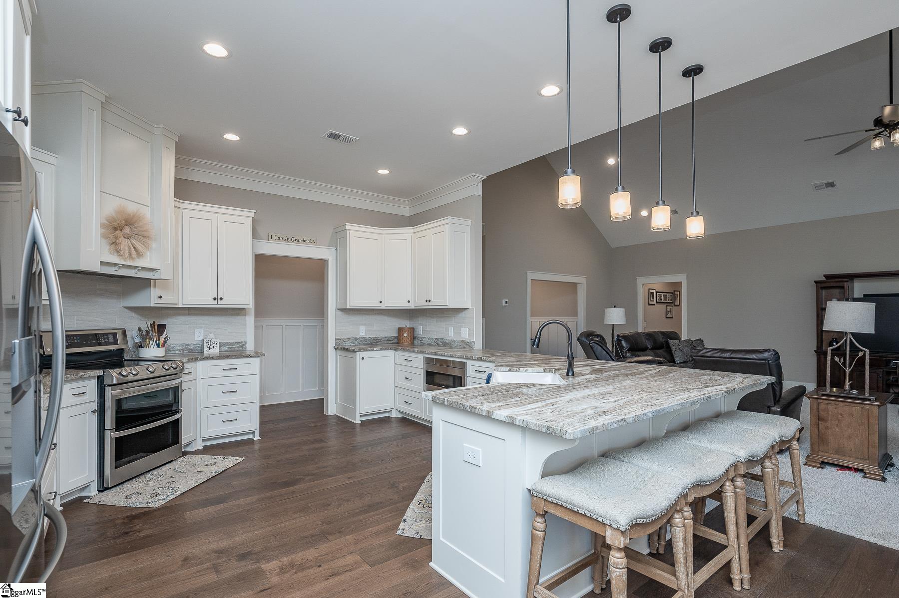 4034 Greenpond Road Gray Court, SC 29645 - Photo 20 of 47