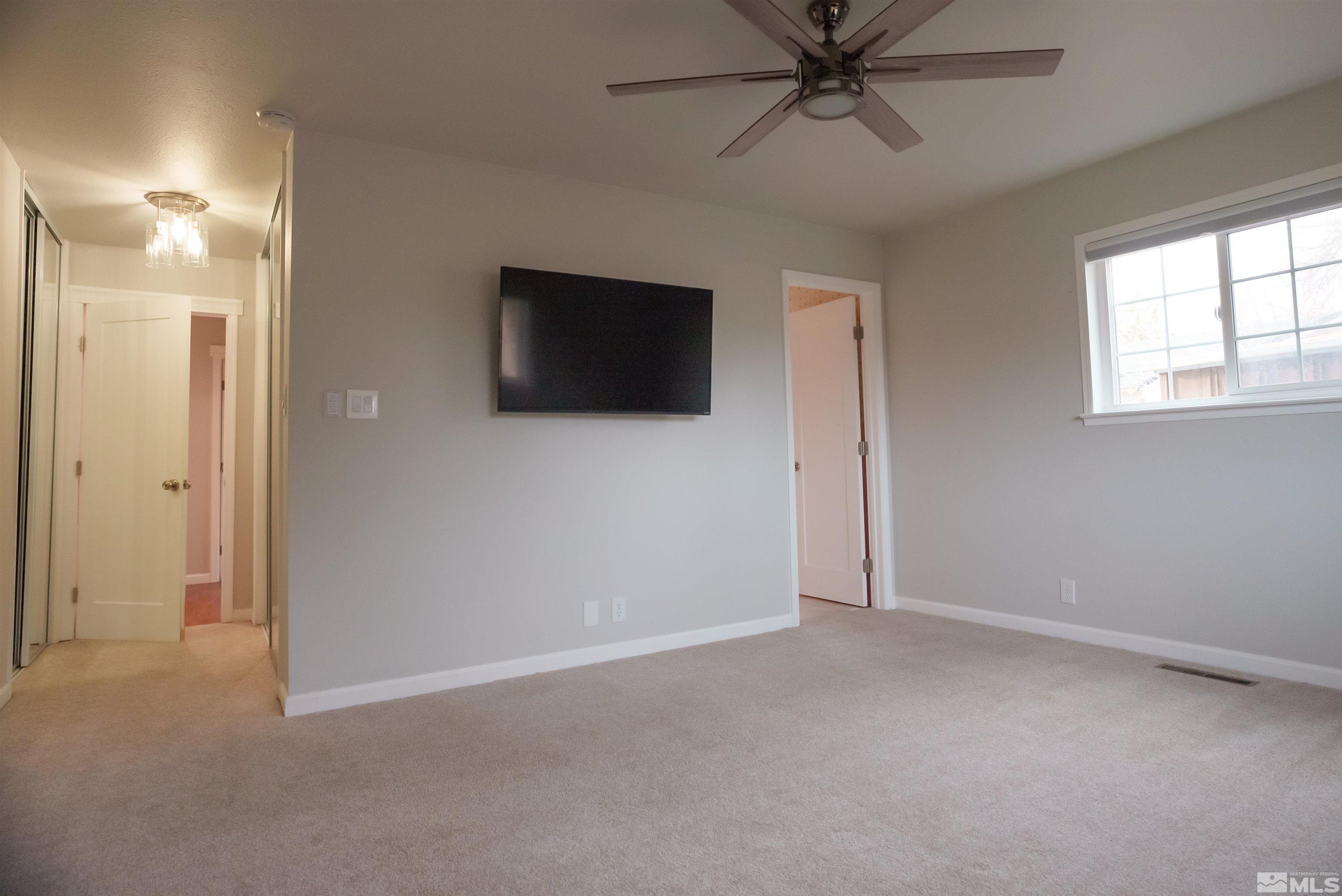 955 Tamarack Drive Reno, NV 89509 - Photo 8 of 20 Photo 8