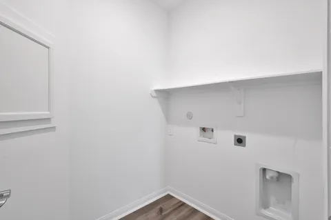 $330,000 | 9906 Monarch Lndg Cove, Willis, TX 77318