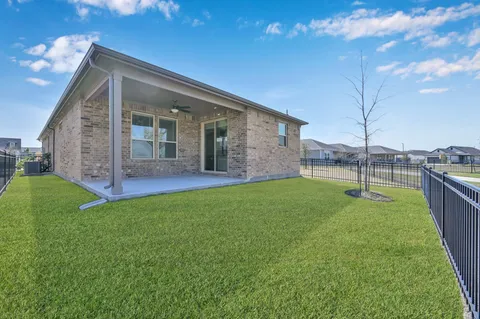 $330,000 | 9906 Monarch Lndg Cove, Willis, TX 77318