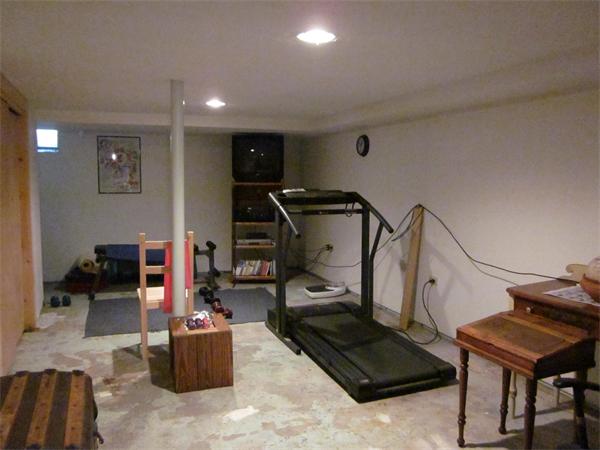 11 Rice Corner Road Brookfield, MA 01506 - Photo 23 of 30 a living room with furniture and a piano