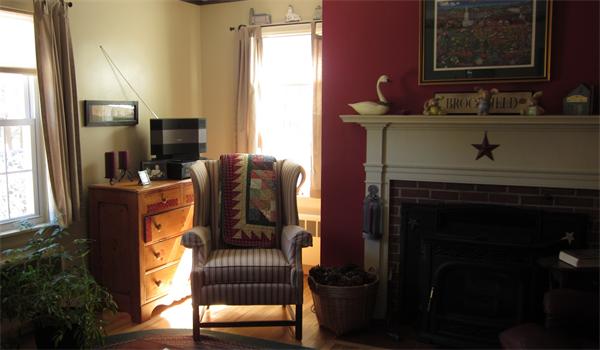 11 Rice Corner Road Brookfield, MA 01506 - Photo 3 of 30 a living room with furniture and a fireplace