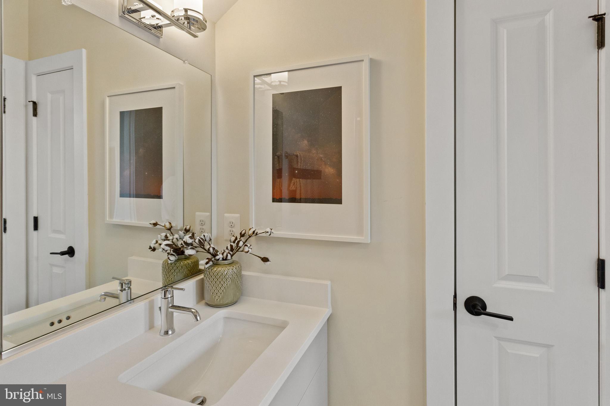 5158 Ridgeview Retreat Drive Chantilly, VA 20151 - Photo 18 of 40