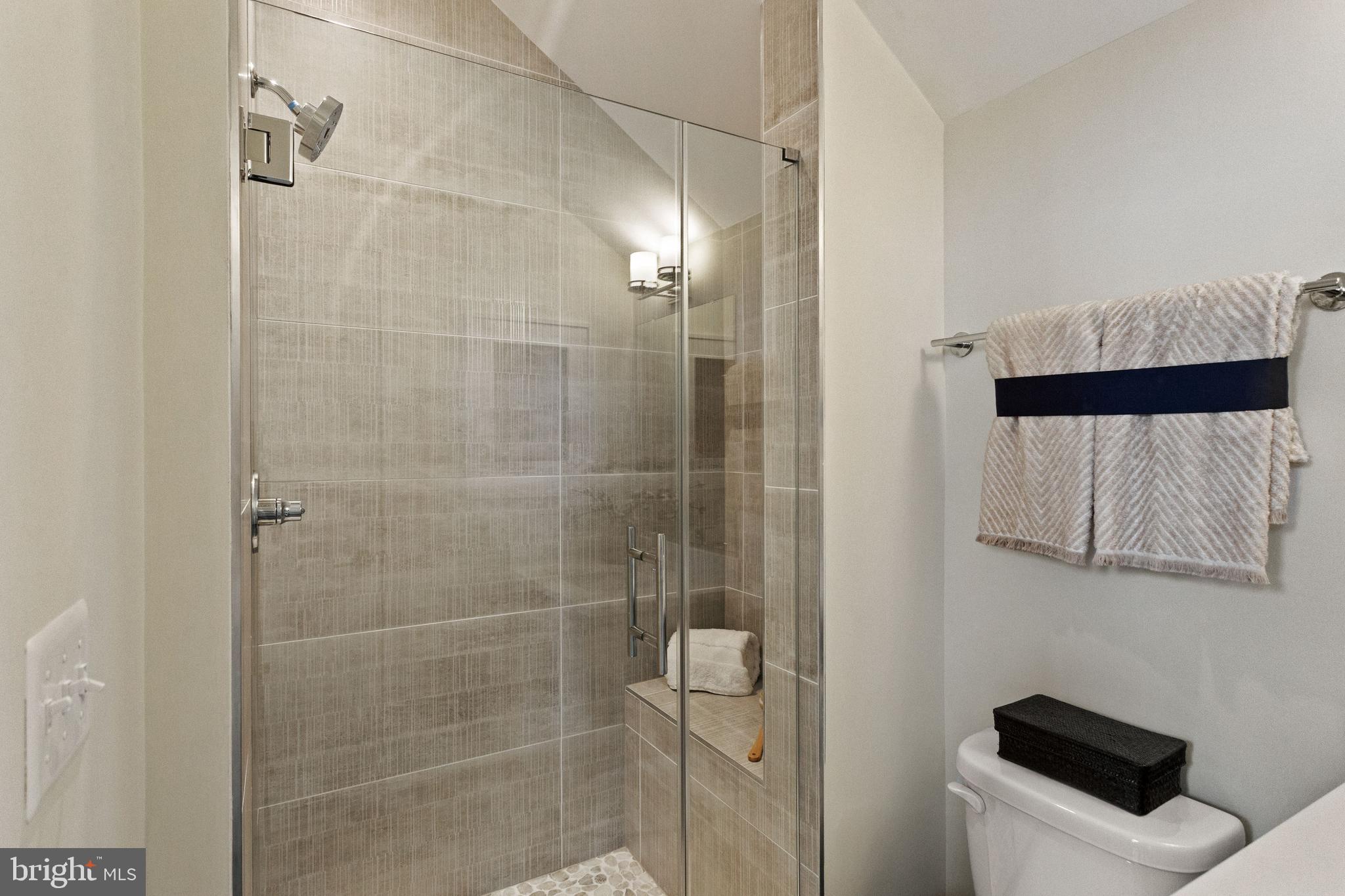 5158 Ridgeview Retreat Drive Chantilly, VA 20151 - Photo 19 of 40