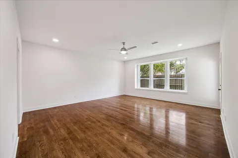 $1,150,000 | 15911 Redwood Pl Drive, Houston, TX 77079