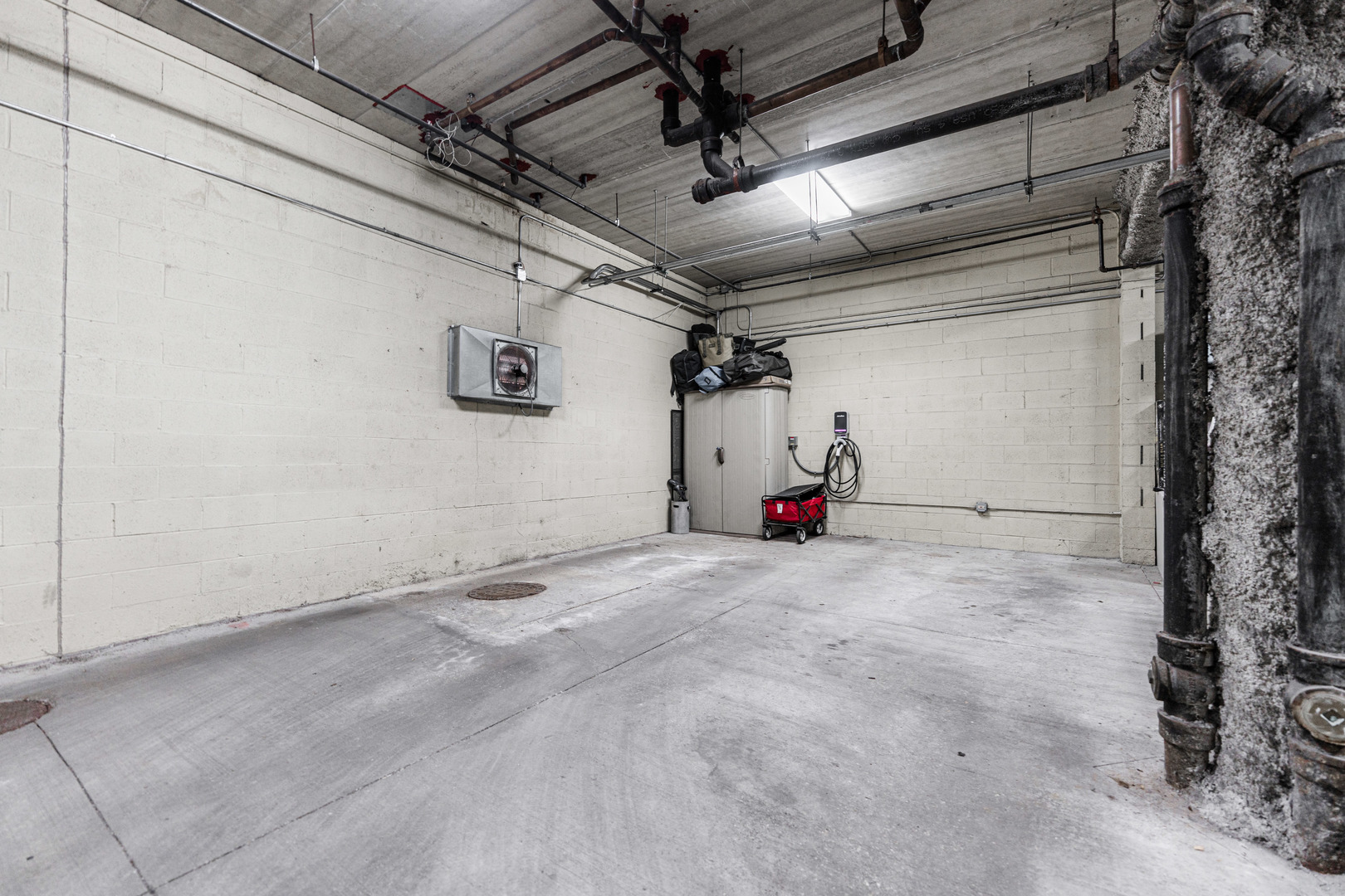 4603 North Racine Avenue, Unit 403 Chicago, IL 60640 - Photo 21 of 21 a view of empty room