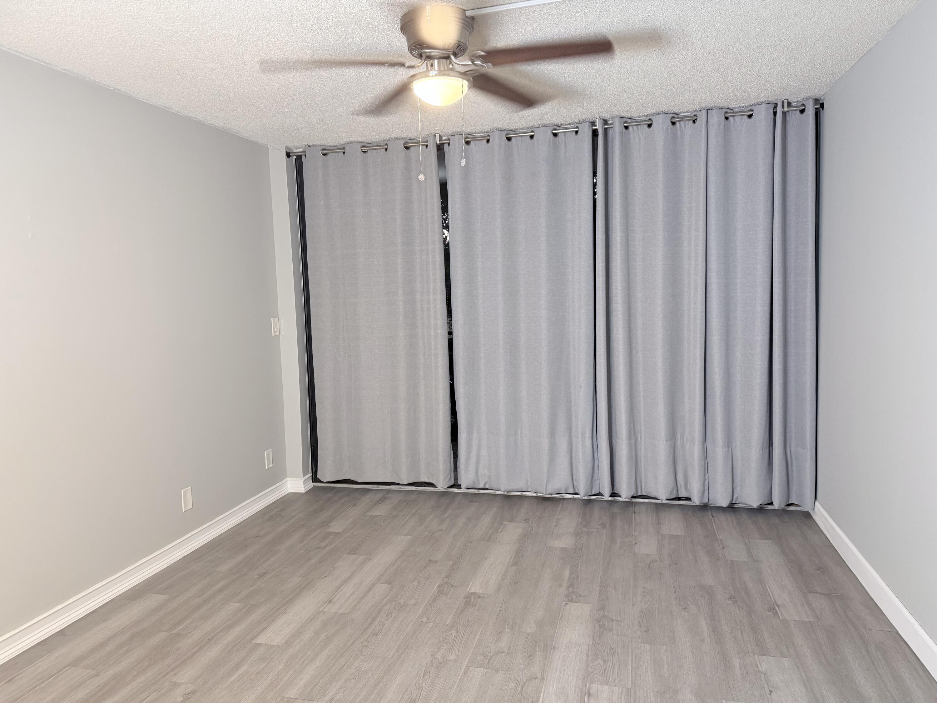 4222 Inverrary Boulevard, Unit 4118 Lauderhill, FL 33319 - Photo 4 of 13 IMG_3375