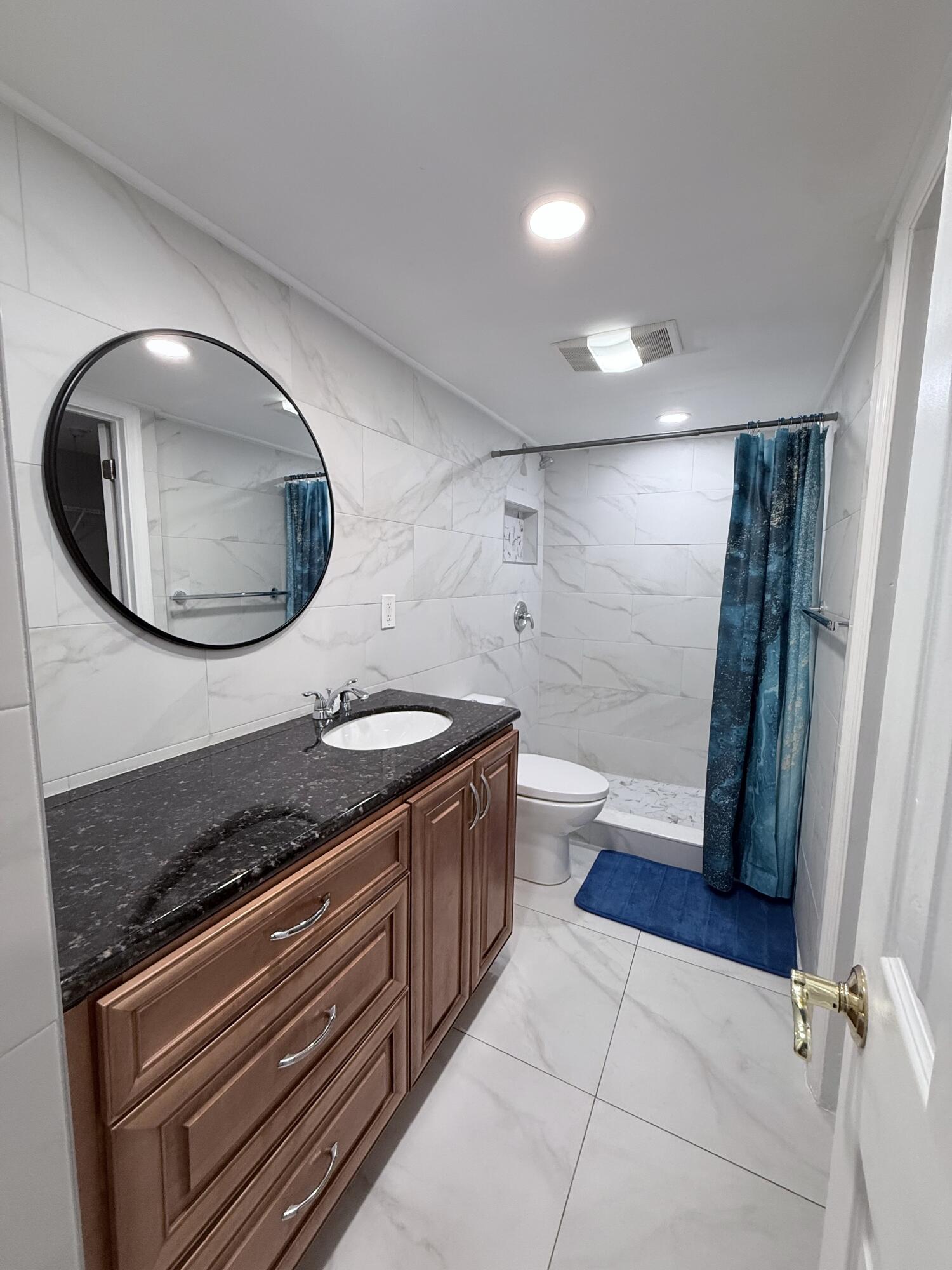 4222 Inverrary Boulevard, Unit 4118 Lauderhill, FL 33319 - Photo 8 of 13 IMG_3390