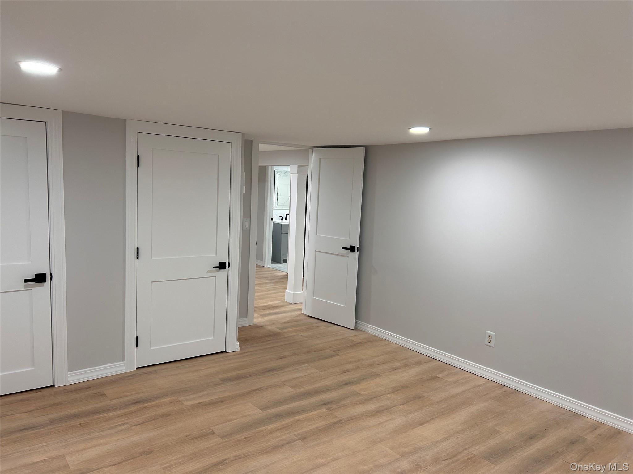 660 Great Neck Road, Unit 1 Copiague, NY 11726 - Photo 4 of 9