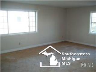 331 East Samaria Road Temperance, MI 48182 - Photo 5 of 7 1017526-4.JPG