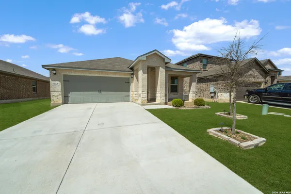 $1,895 | 3063 Mondavi Crest, Selma, TX 78154