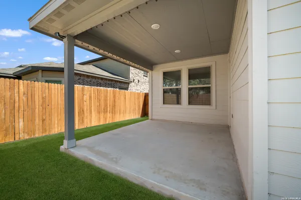 $1,895 | 3063 Mondavi Crest, Selma, TX 78154