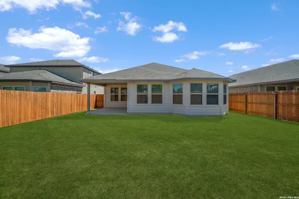 $1,895 | 3063 Mondavi Crest, Selma, TX 78154