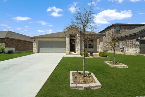 $1,895 | 3063 Mondavi Crest, Selma, TX 78154