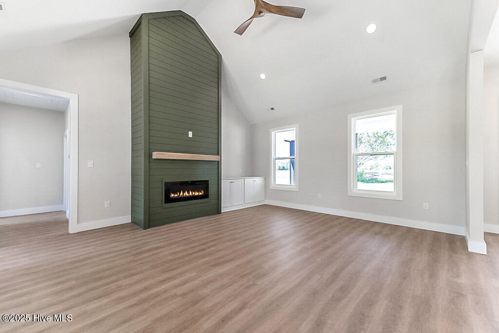1104 Soundside Road Edenton, NC 27932 - Photo 15 of 58 Vaulted ceilings with built ins