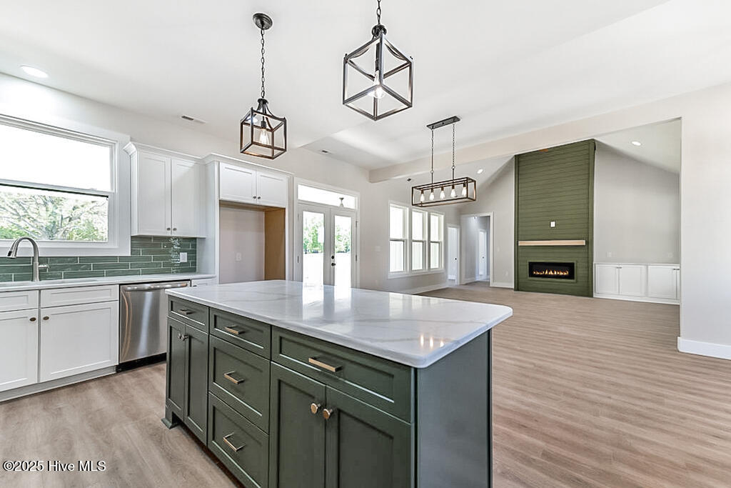1104 Soundside Road Edenton, NC 27932 - Photo 3 of 58 Great Room