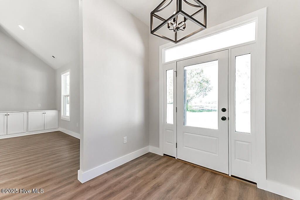 1104 Soundside Road Edenton, NC 27932 - Photo 9 of 58 Entry