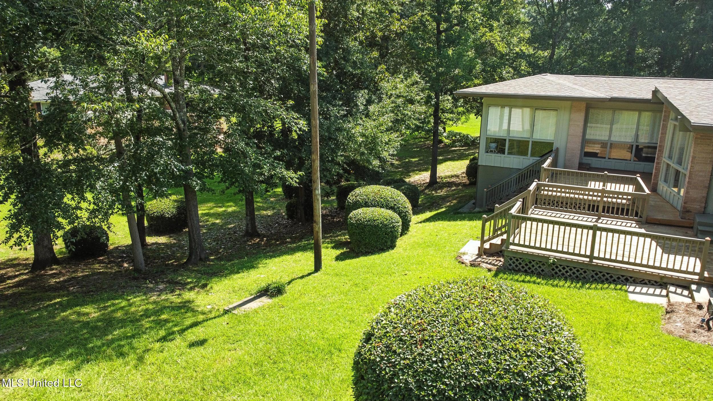 611 West 2nd Avenue Wiggins, MS 39577 - Photo 28 of 40 28_back yard 1