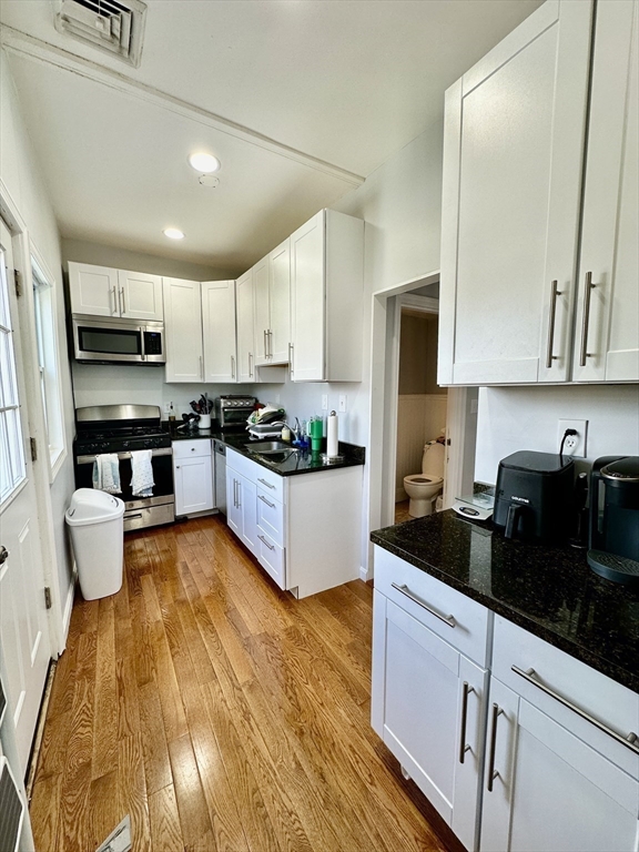 460 East 7th Street, Unit 3 Boston, MA 02127 - Photo 5 of 10