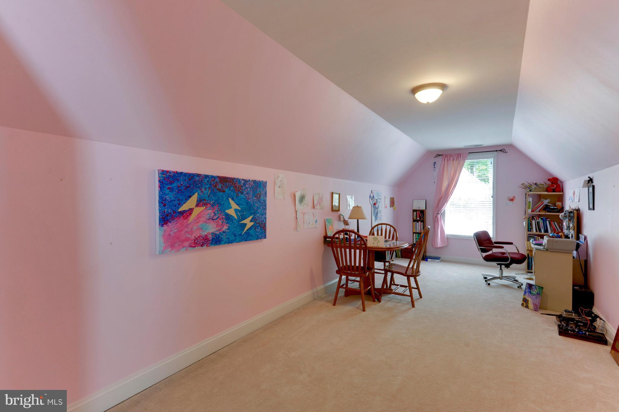 9440 Billingsley Road White Plains, MD 20695 - Photo 20 of 30 a living room with furniture and a large window