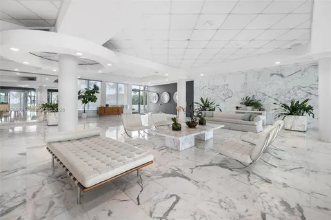 $695,000 | 5055 Collins Avenue, Unit 5M, Miami Beach, FL 33140